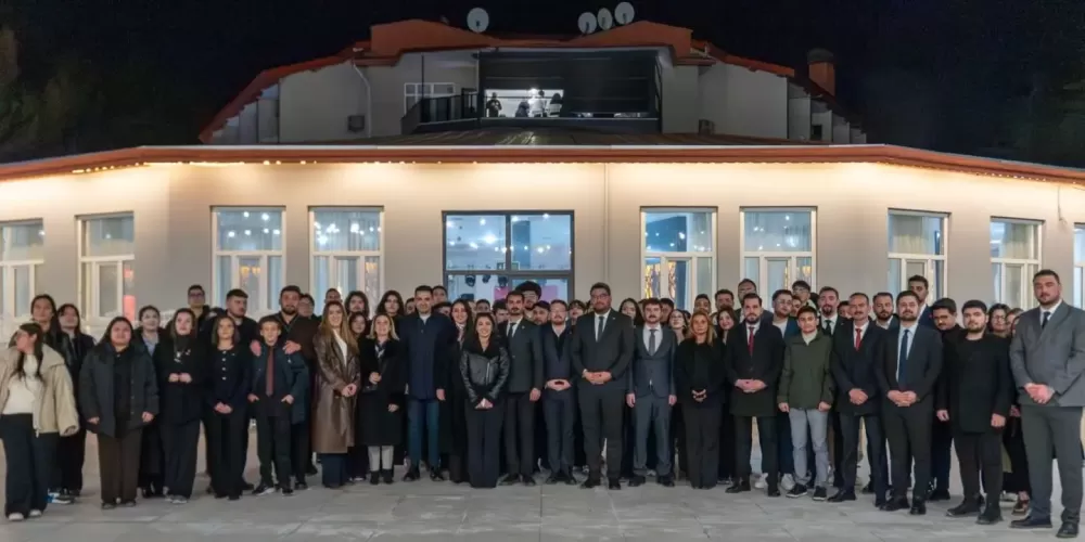 Bucak'ta Kardeşlik Sofrası İftarında Gençlerle Buluşma