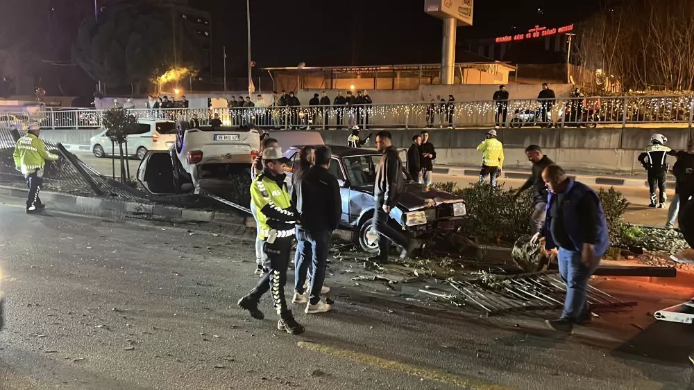 Manisa'daki Feci kazada Takla atan araçlardan burunları dahi kanamadan çıktılar