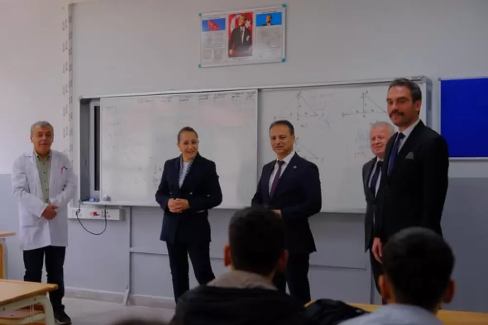 Vali Bilgihan’dan Burdur Mesleki ve Teknik Anadolu Lisesi’ne ziyaret