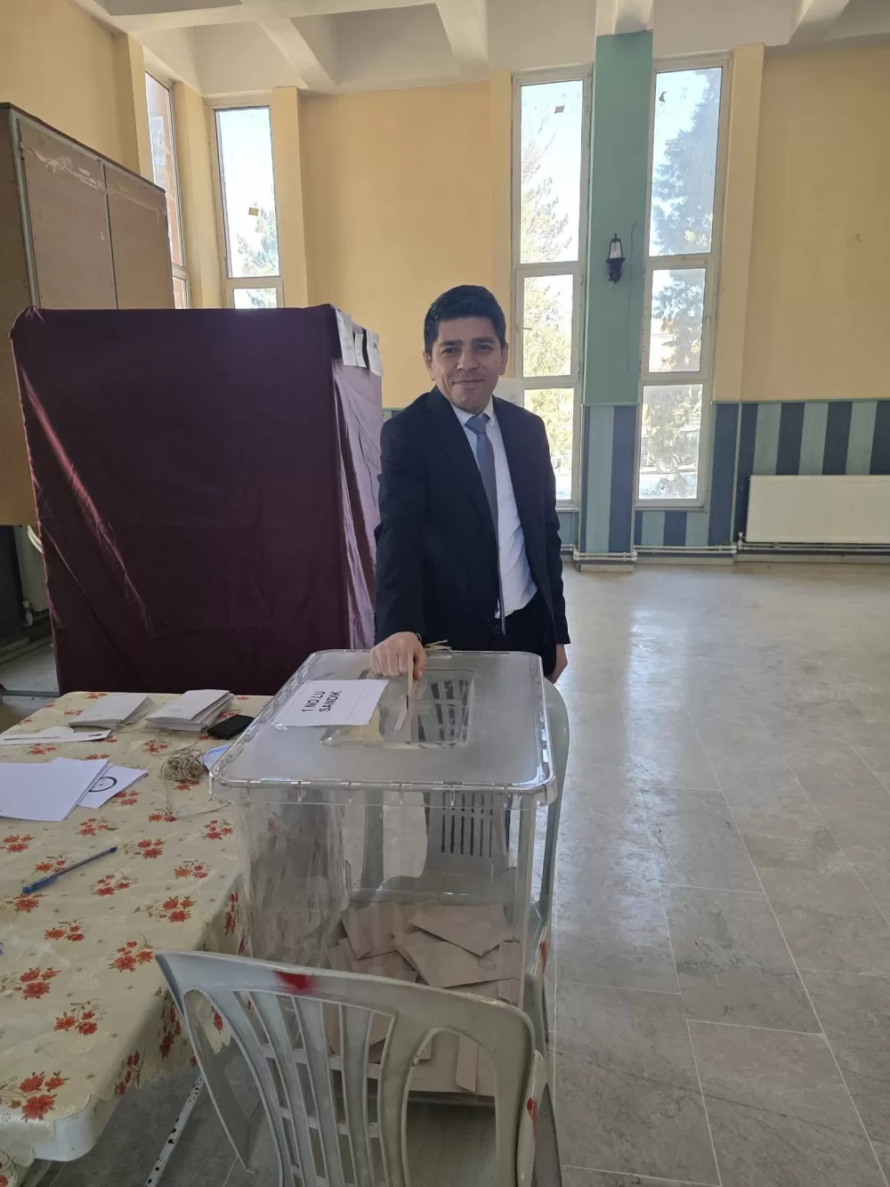 Yeşilova esnafı 'Devam' dedi Esnaf Odası'nda Erhan Sönmez güven tazeledi