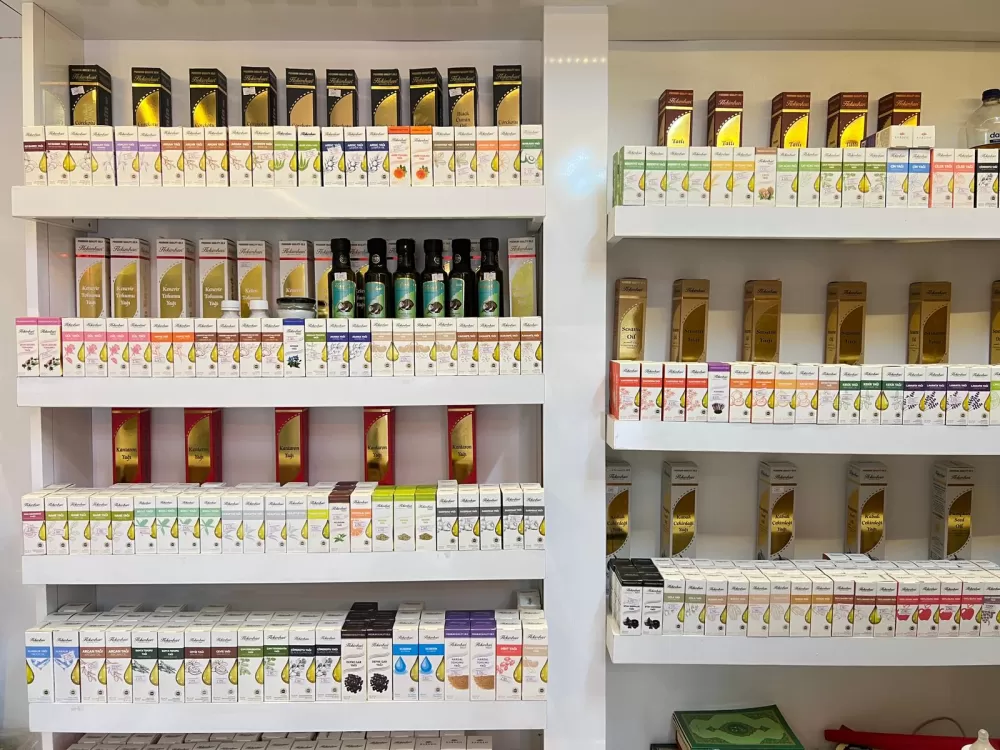 Bucak’ta Aktarzade hizmete açıldı! Açılışa özel %15 indirim