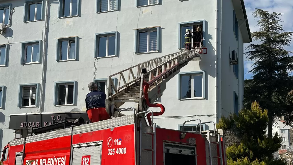 Bucak Kaymakamlığı Binasında Yangın Tatbikatı ve Eğitim Gerçekleştirildi