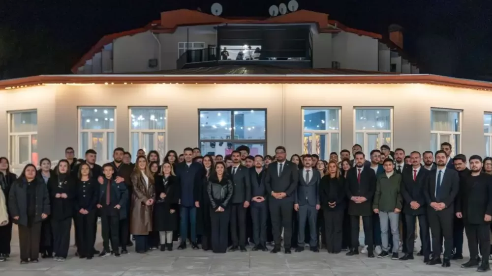 Bucak'ta Kardeşlik Sofrası İftarında Gençlerle Buluşma