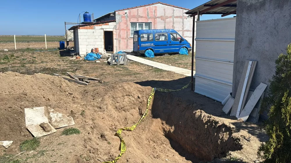 Eskişehir'deki kayıp kızı babası öldürüp bahçesine gömmüş sonrada ...