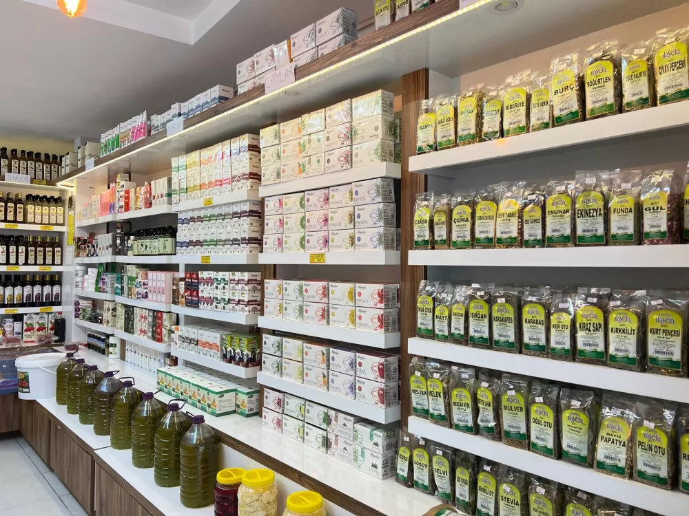 Bucak’ta Aktarzade hizmete açıldı! Açılışa özel %15 indirim