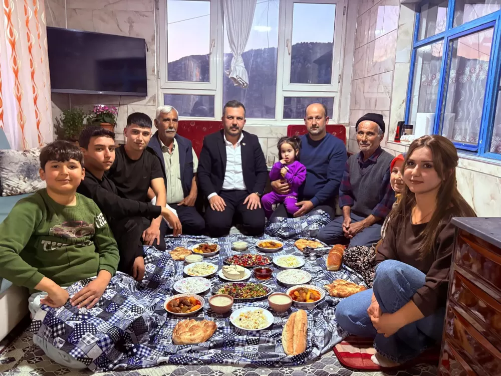 Başkan İlyas Delen Bülbül ailelerinin iftar sofrasına konuk oldu
