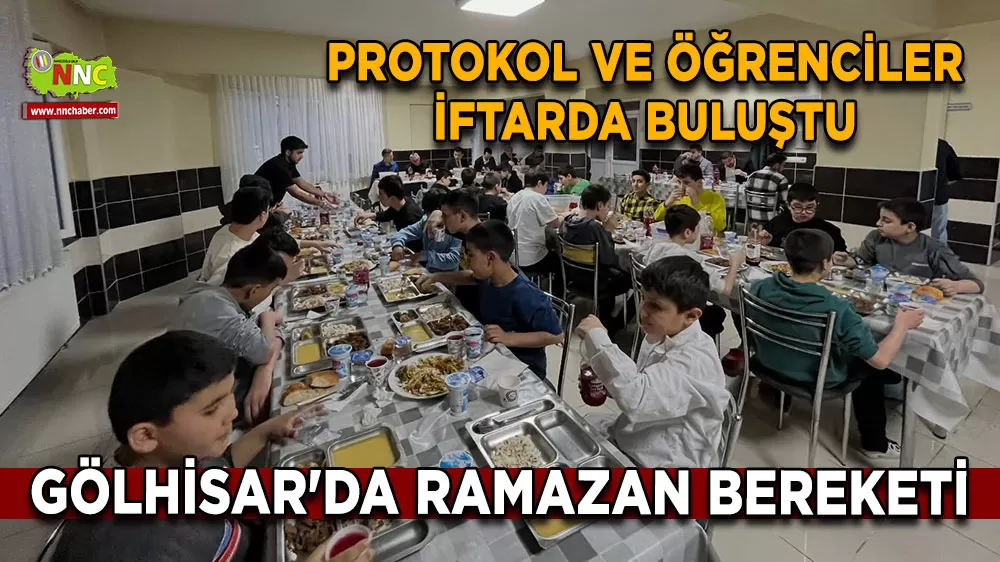 Gölhisar'da Ramazan bereketi Protokol ve öğrenciler iftarda buluştu