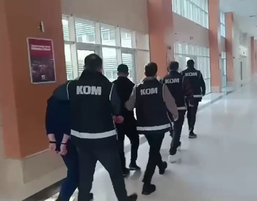 Antalya’da otomobile pompalı tüfekli saldırı 60 milyon TL’lik şantaj iddiası