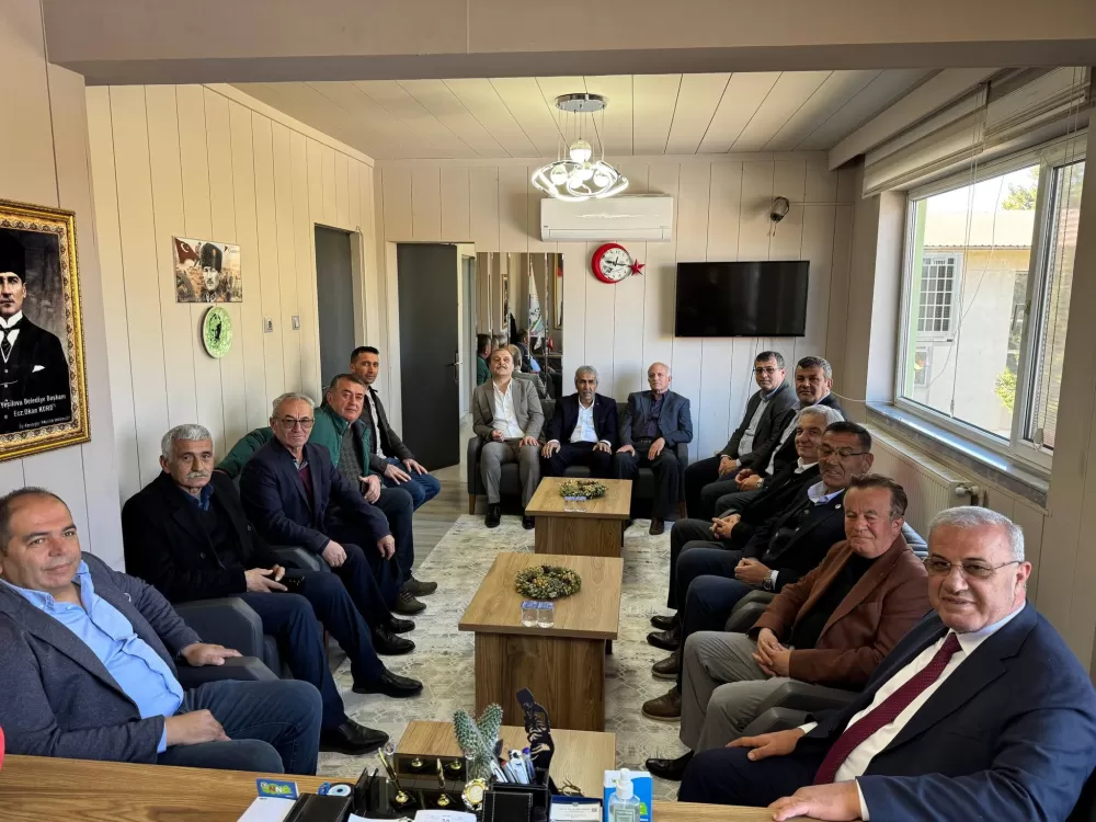 Yeşilova esnafı 'Devam' dedi Esnaf Odası'nda Erhan Sönmez güven tazeledi