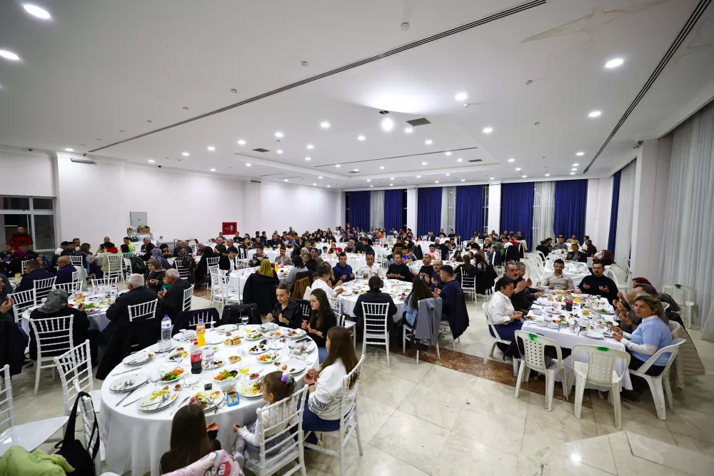 Başkan Ercengiz belediye personeli ile iftarda buluştu