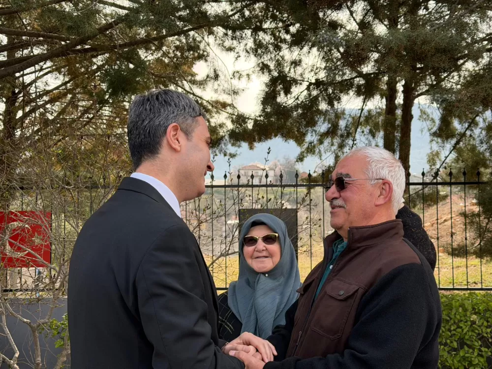 Bucak’ta şehitler kabri başında dualarla anıldı