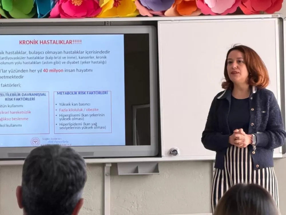 Bucak’ta “Kucaklaşma Zamanı” Projesi okullarda hayat buluyor