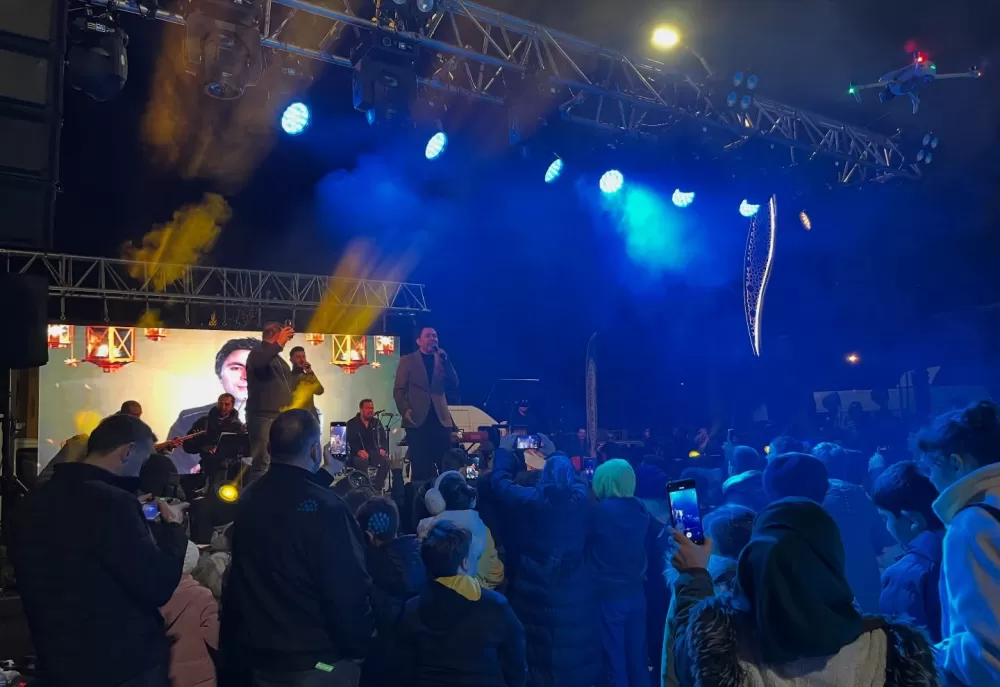 Gölhisar'da Ramazan coşkusu Abdurrahman Önül meydanı doldurdu