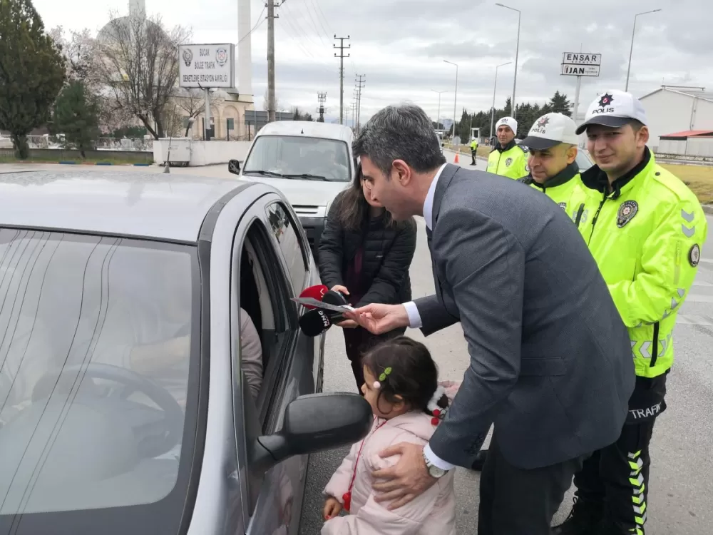 Kaymakam Kuruca'dan bayram mesaisindeki trafik ekiplerine ziyaret