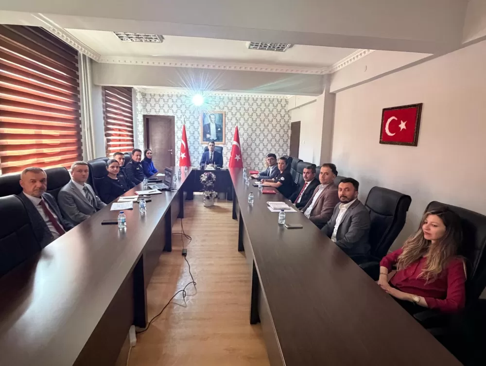 Bucak’ta kadına yönelik şiddetle mücadele toplantısı gerçekleştirildi