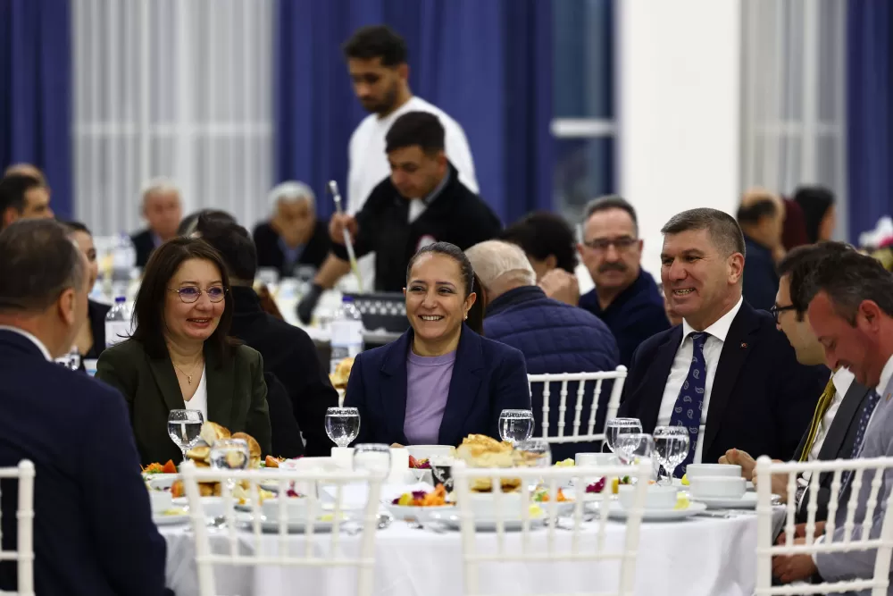 Burdur’da protokol gönül sofrasında buluştu