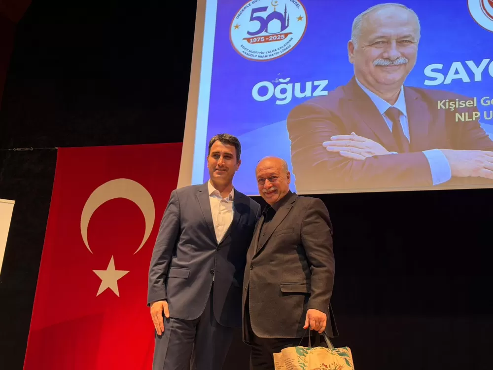 Bucak’ta eğitim ve kişisel gelişim buluşması Oğuz Saygın’dan ilham veren konferans