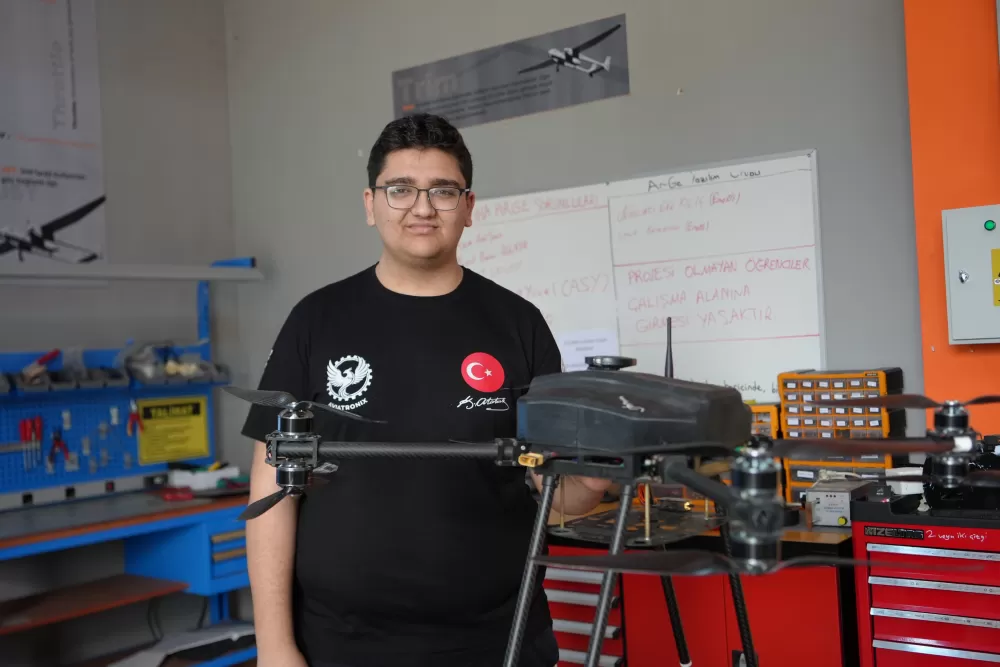 Antalya’da geleceğin havacıları yetişiyor Lise bahçesinde dev uçakla uygulamalı eğitim