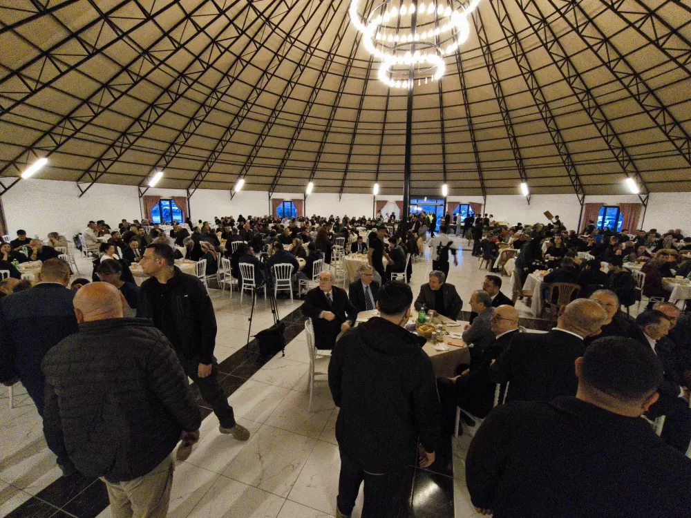 Tefenni'de dev iftar organizasyonu Ümit Özdağ da konuk oldu