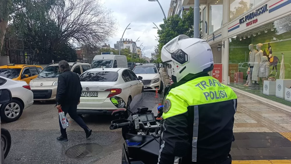 Antalya'da cezai işleme rağmen vazgeçmiyorlar! Ekipler gözlerinin yaşına bakmıyor