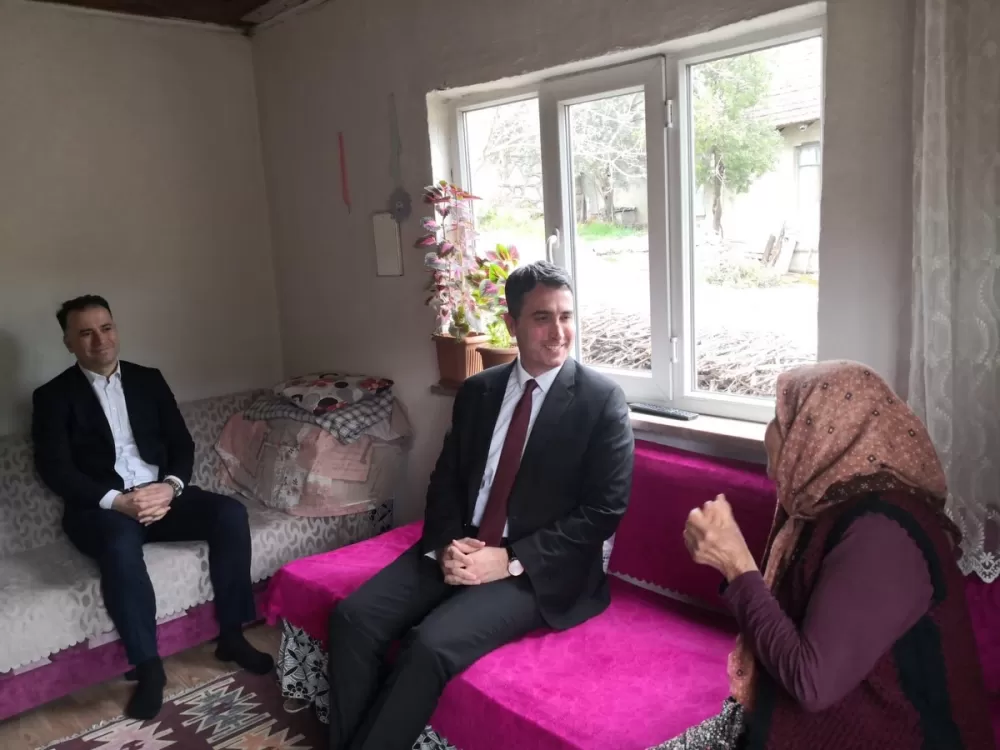 Bucak'ta Yaşlılara Saygı Haftası'na özel anlamlı ziyaret