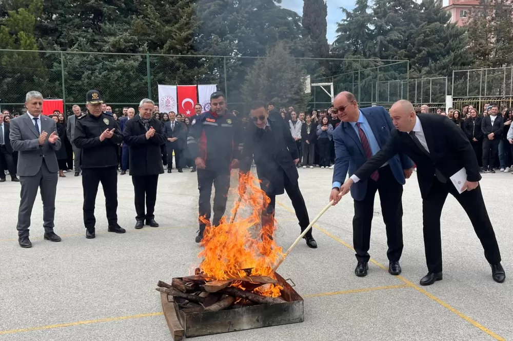 Burdur’da nevruz coşkusu Cumhuriyet Anadolu Lisesi’nde kutlama programı