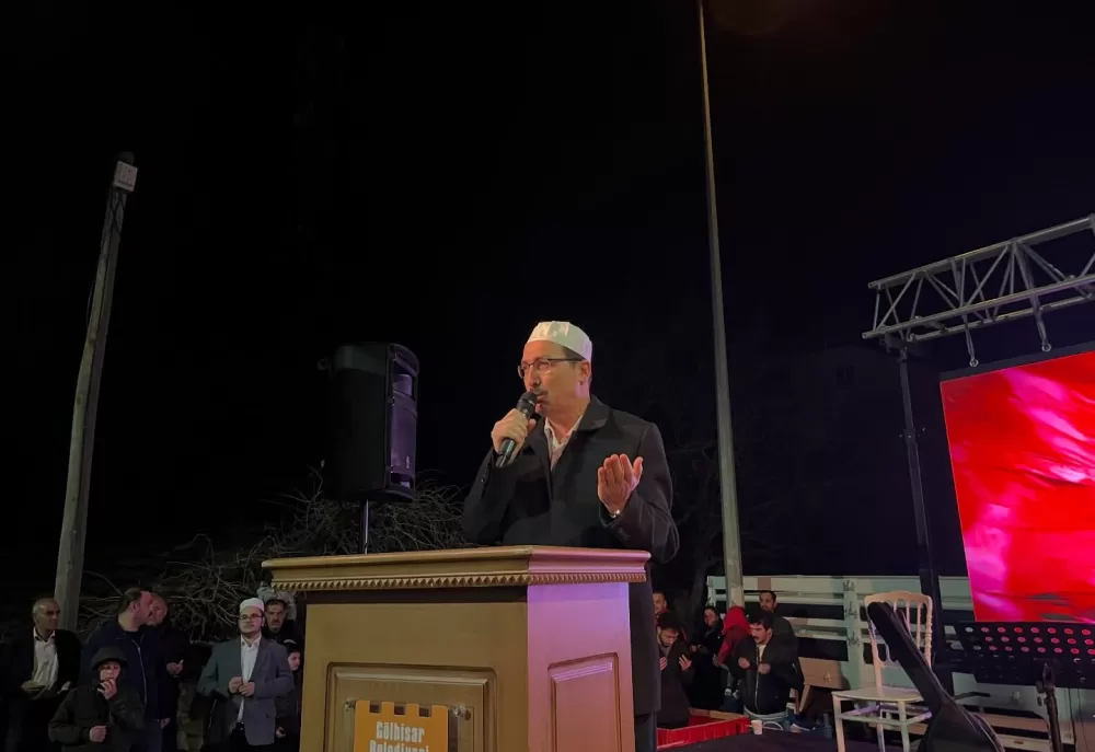 Gölhisar'da Ramazan coşkusu Abdurrahman Önül meydanı doldurdu