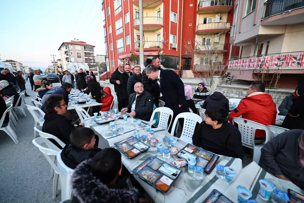 Başkan Ercengiz gönül sofrasında Aydınlıkevler ile buluştu