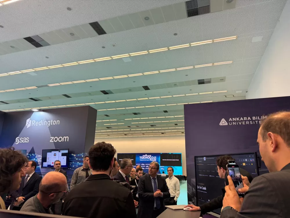 Ankara'da Teknoloji Zirvesi: 8. Verimlilik ve Teknoloji Fuarı Kapılarını ATO Congresium'da Açtı