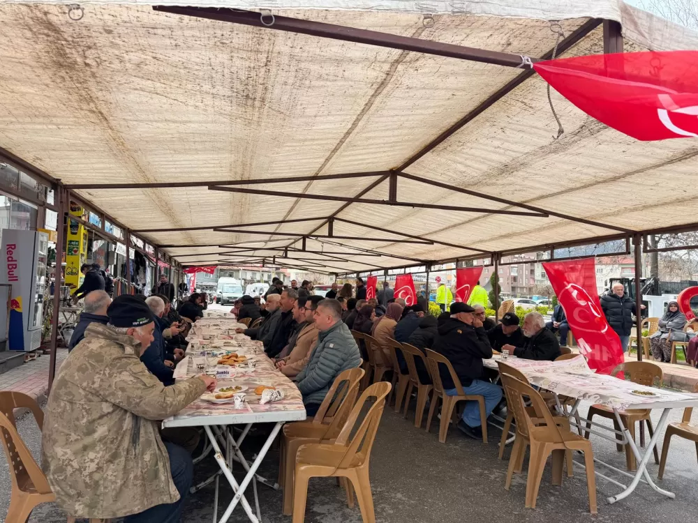 Alparslan Türkeş Bucak'ta unutulmadı! Vefatının 29. yılında dualarla andı