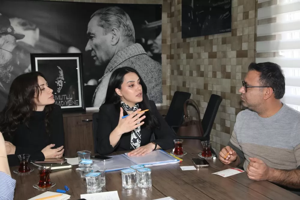 Başkan Hülya Gümüş birim müdürleriyle toplandı! Yeni haftanın yol haritası çizildi