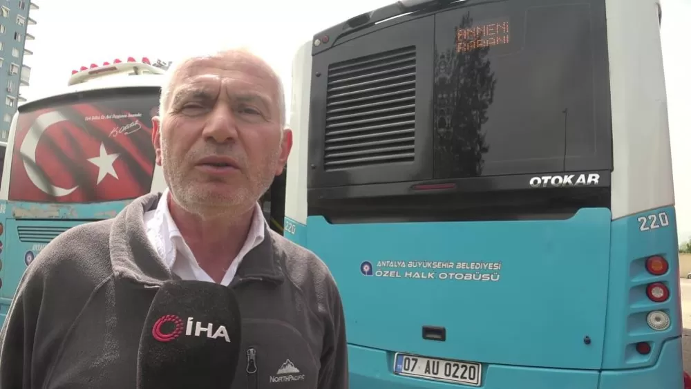 Antalya'da Otobüsün Arkasına Yazılan Söz Gündem Oldu