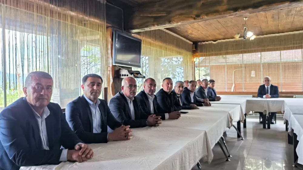 Burdur'da Seçim Öncesi Güç Gösterisi: 21 Oda Aynı Masada