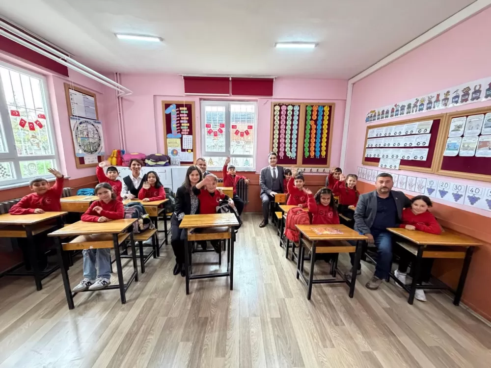 Kaymakam Kuruca Susuz ilk ve ortaokulunu ziyaret ederek öğrencilerle buluştu