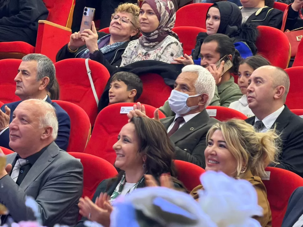 Burdur'da yaşayan miras coşkusu! 50 sanatçı geleneksel kültürü geleceğe taşıyor