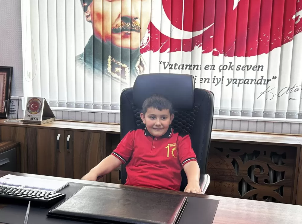 23 Nisan’da Bucak’ta temsili devir Öğrenciler Milli Eğitim Müdürü oldu