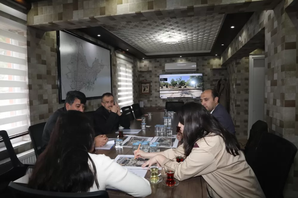 Başkan Hülya Gümüş birim müdürleriyle toplandı! Bucak için yeni adımlar planlandı