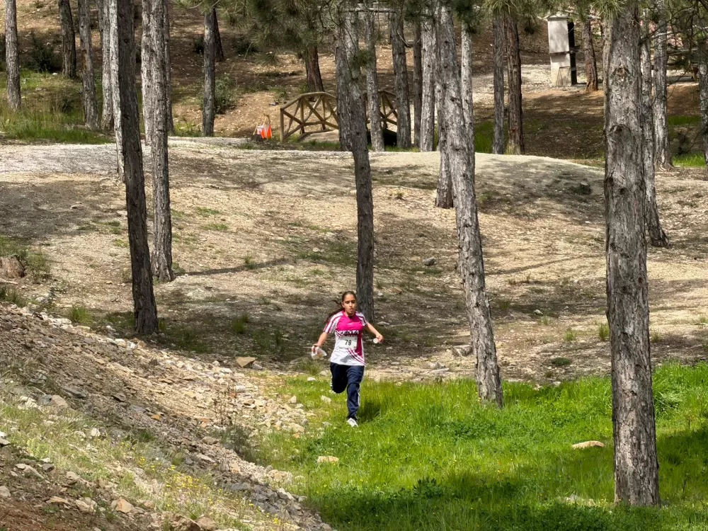 Bucak’ta oryantiring heyecanı 17 İlden 400 sporcu kıyasıya yarıştı