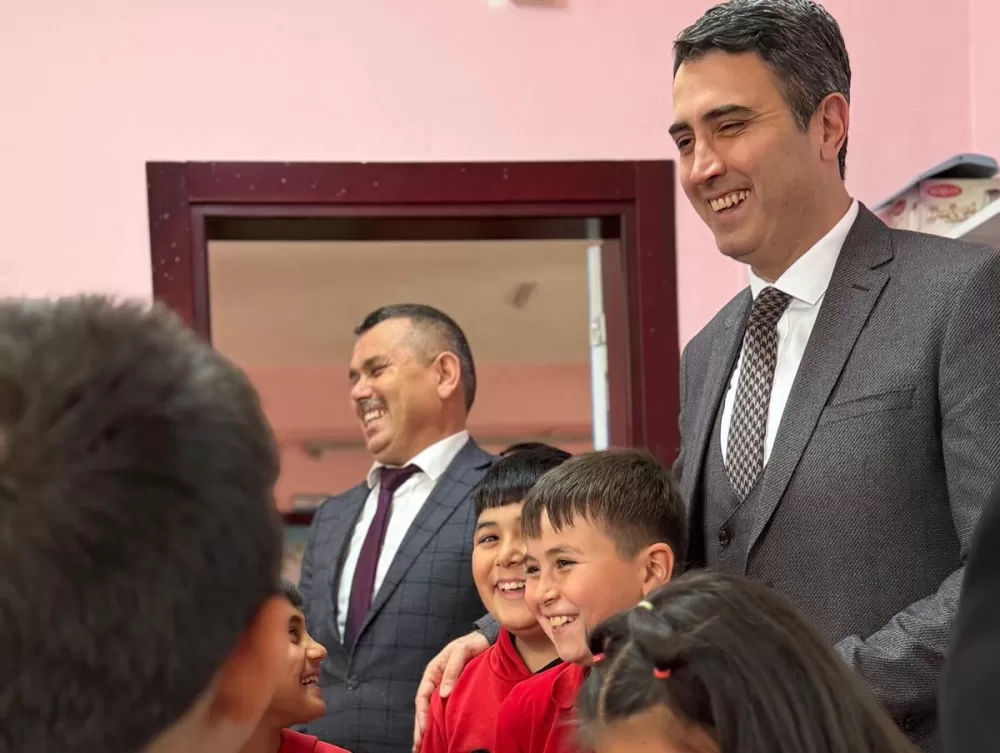 Kaymakam Kuruca Susuz ilk ve ortaokulunu ziyaret ederek öğrencilerle buluştu