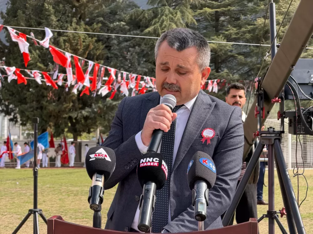 Bucak’ta 23 Nisan coşkusu 106. Yıl dolu dolu kutlandı