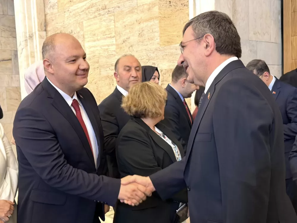 Başkan İbrahim Sertbaş'tan Ankara çıkarması! Kabine üyeleriyle Gölhisar için görüştü