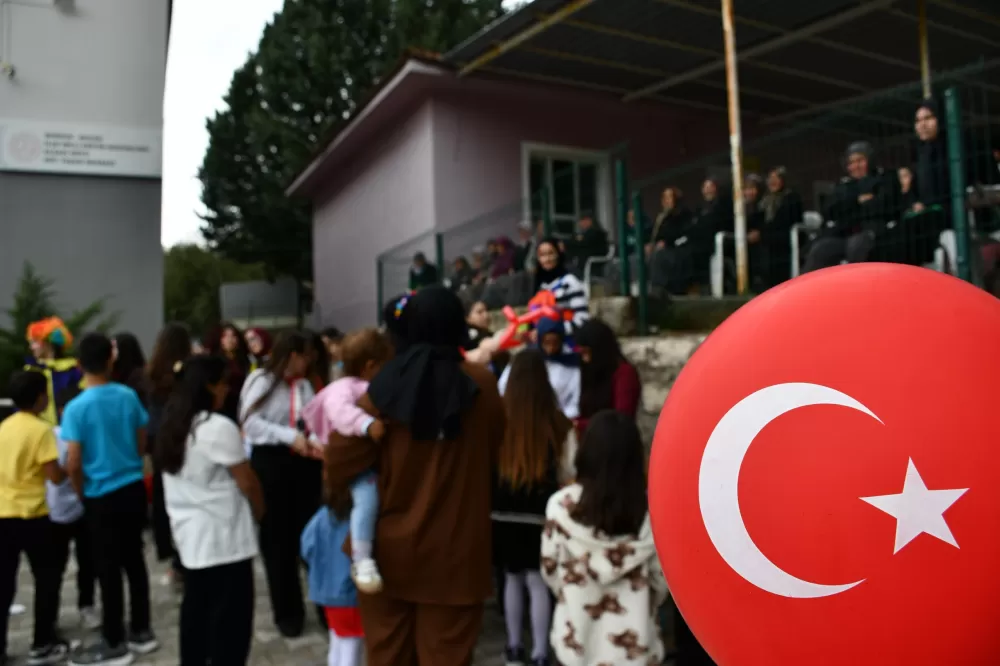 HTMYO’lu Öğrencilerden Elsazı Köyü’nde 23 Nisan Çıkarması