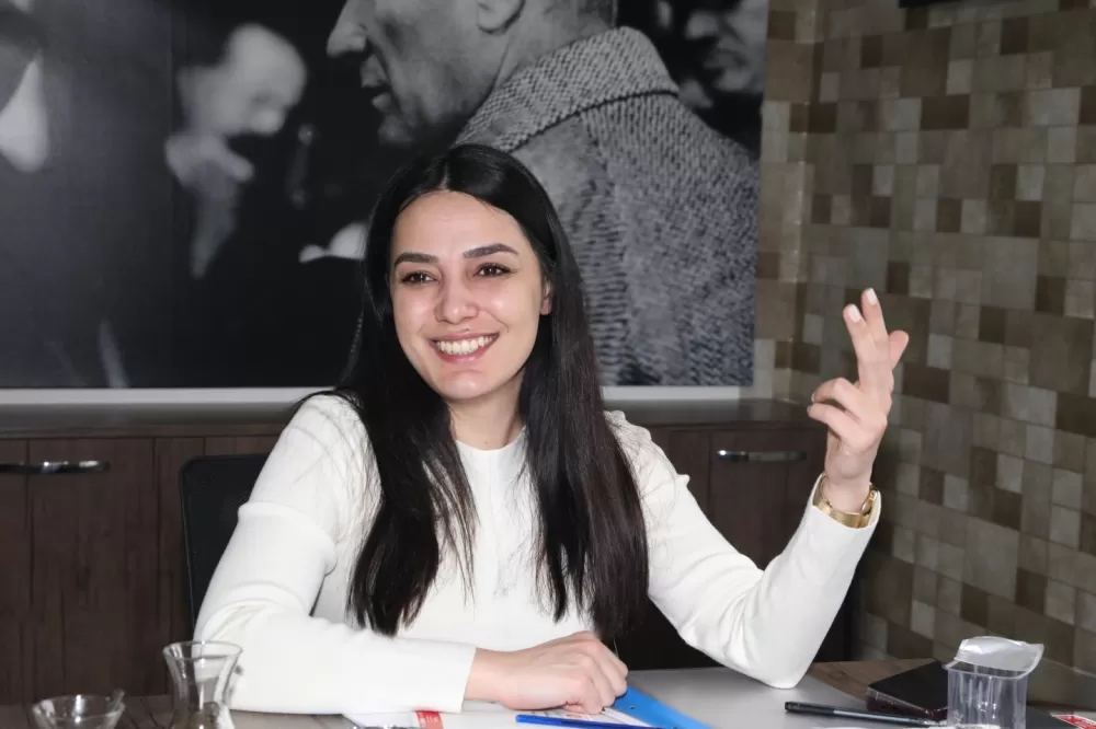 Başkan Hülya Gümüş birim müdürleriyle toplandı! Bucak için yeni adımlar planlandı