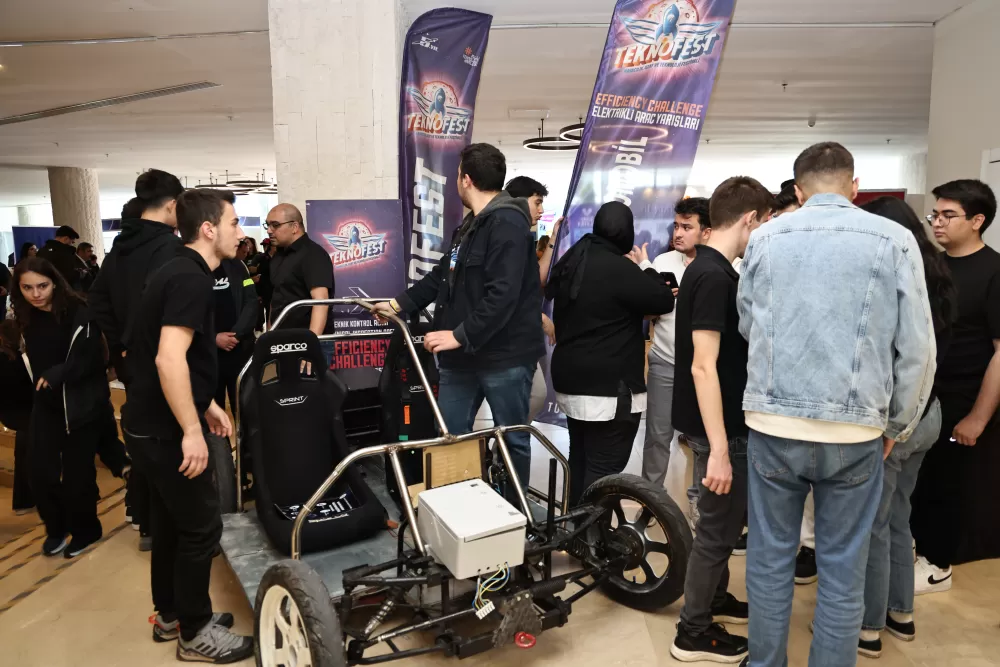 MAKÜ öğrencileri Antalya’da iş dünyasıyla buluştu