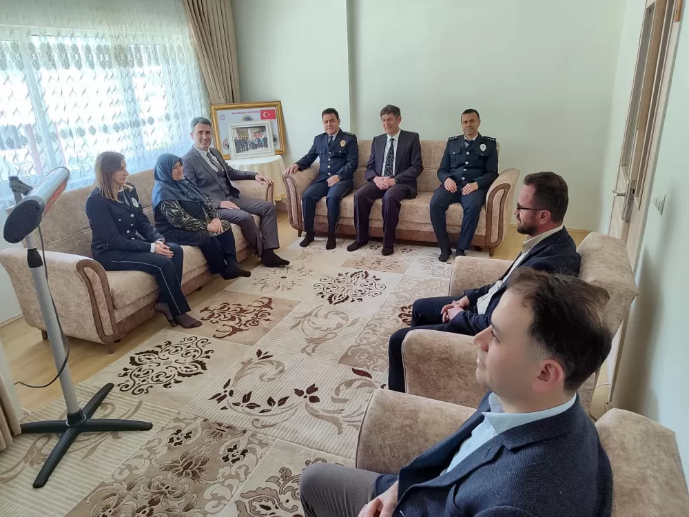 Bucak Kaymakamı Kuruca şehit ailesini ziyaret etti