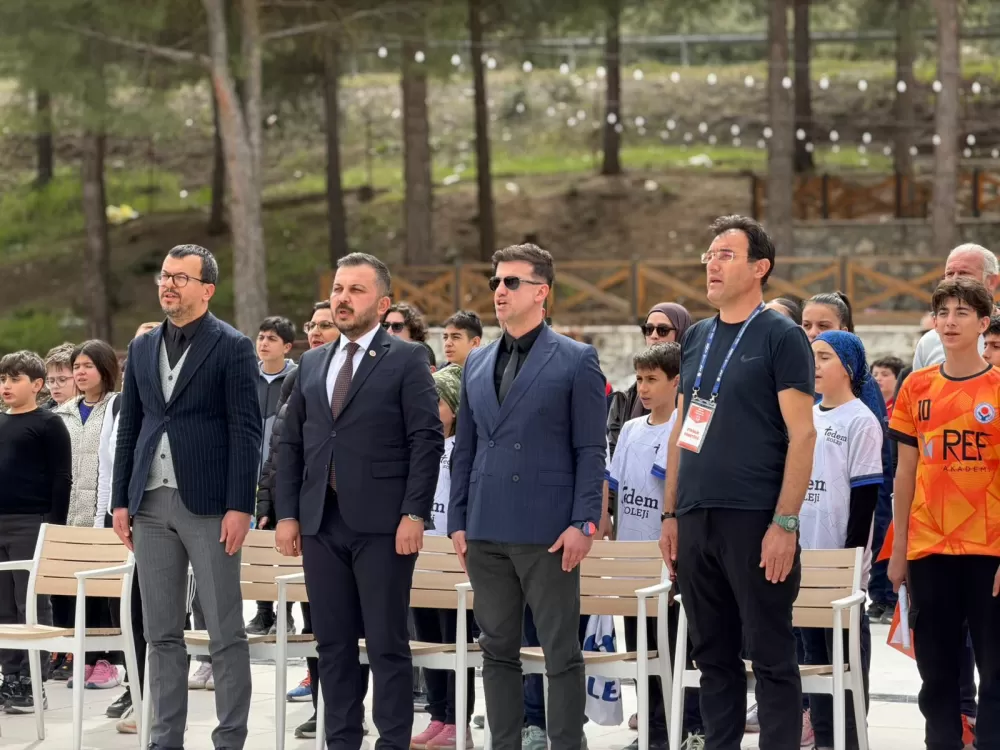 Bucak’ta oryantiring heyecanı 17 İlden 400 sporcu kıyasıya yarıştı