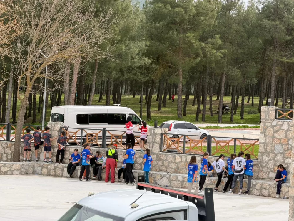 Bucak’ta oryantiring heyecanı 17 İlden 400 sporcu kıyasıya yarıştı