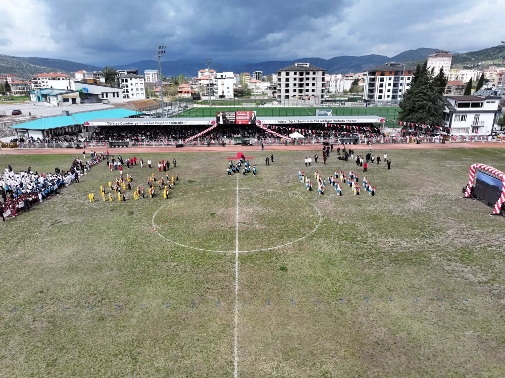 17 Yıl sonra aynı heyecan Bucak Stadı’nda Bayram coşkusu