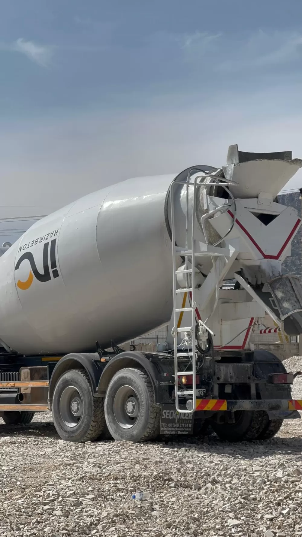 Bucak'ta İNC Hazır Beton organize sanayi bölgesinde hizmet girdi