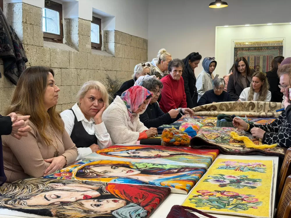 Burdur Tren Garı yeniden hayat buldu Atıl depolar modern sosyal alanlara dönüştürüldü